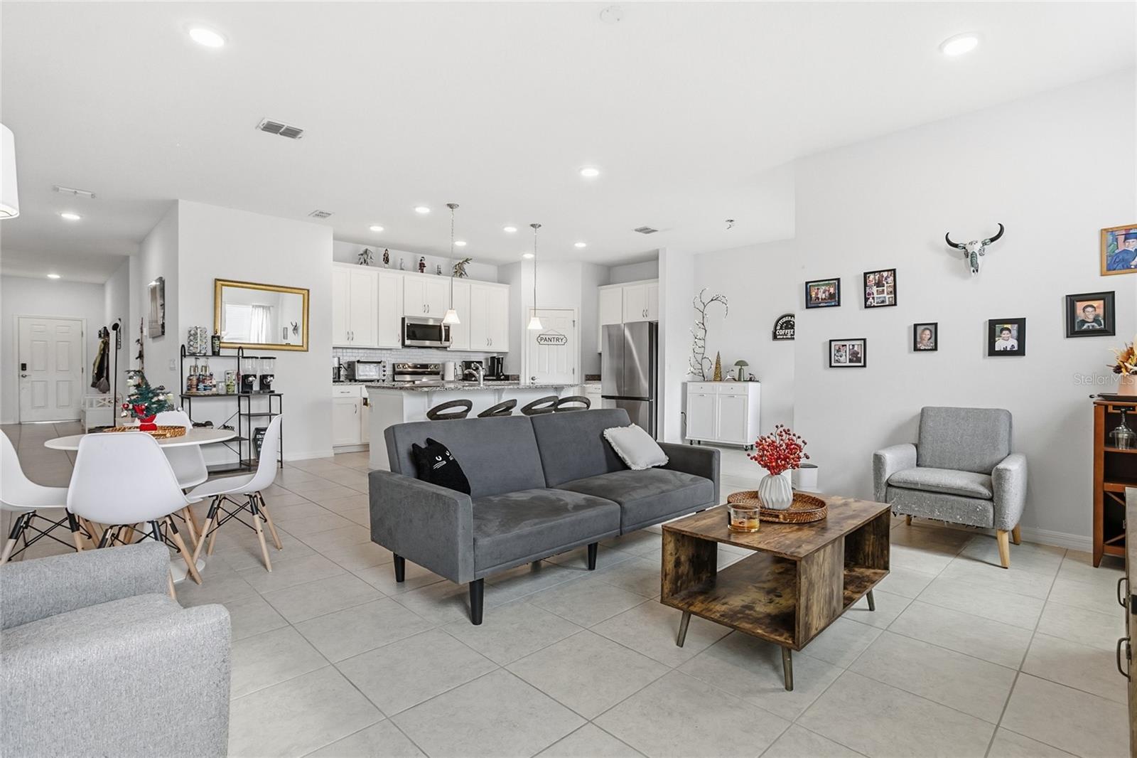 24409 SUNNYS HALO WAY, SORRENTO, FL — photo 8