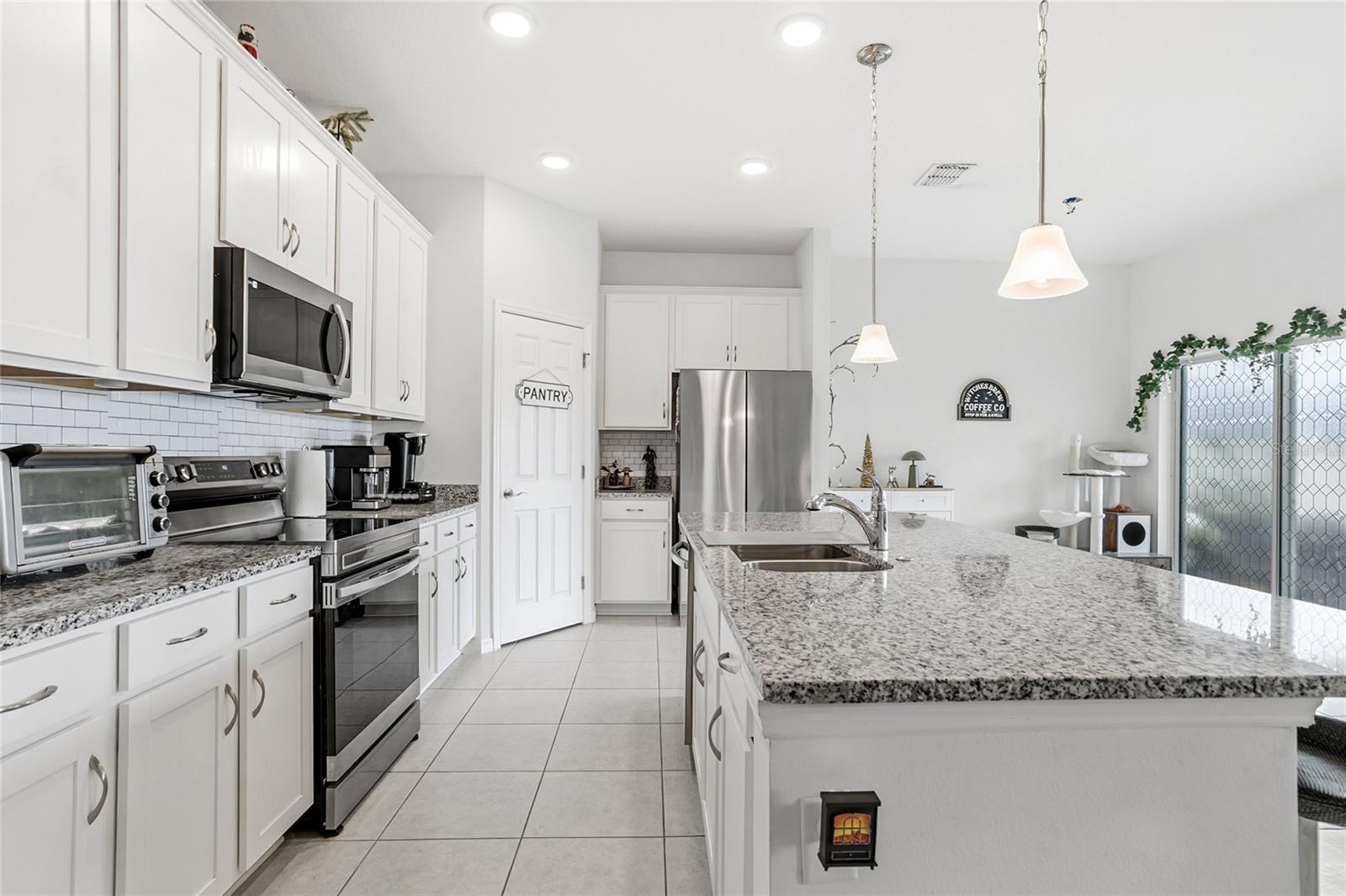 24409 SUNNYS HALO WAY, SORRENTO, FL — photo 14
