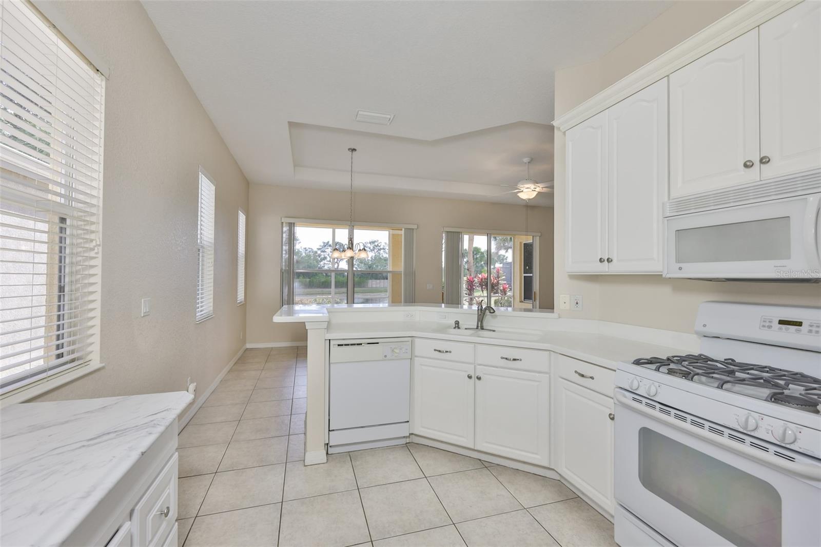 840 KING LEON WAY, SUN CITY CENTER, FL — photo 11