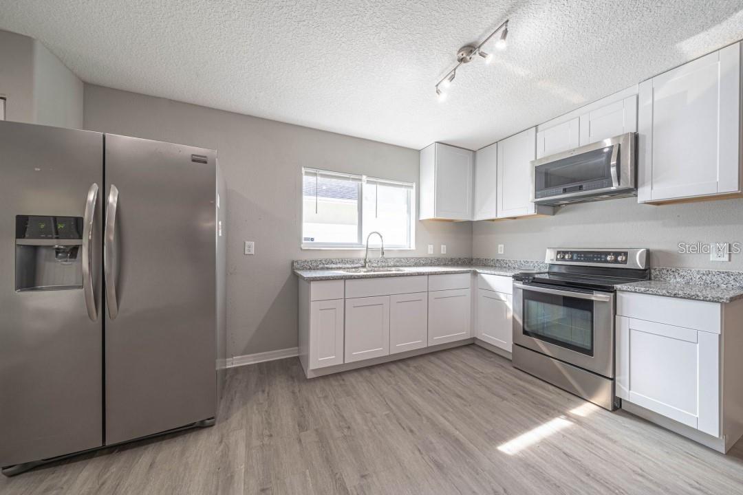 2025 PEACEFUL PALM ST, RUSKIN, FL — photo 8