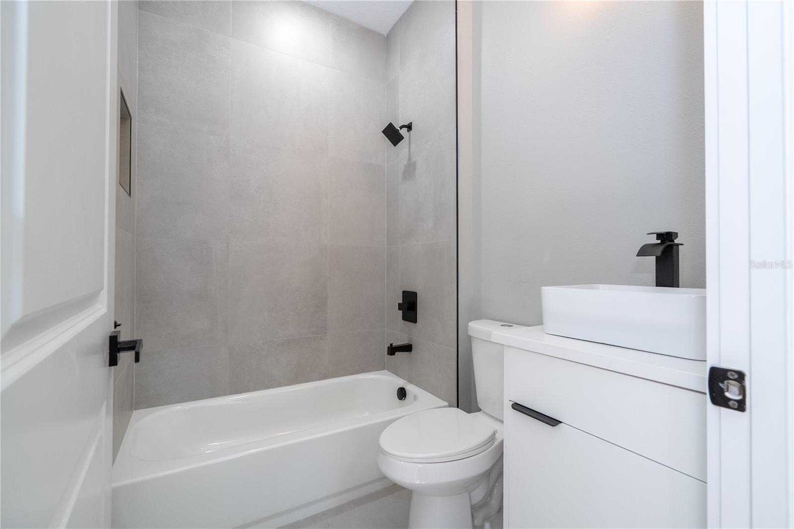 70 MCDILL DR, PORT CHARLOTTE, FL — photo 52