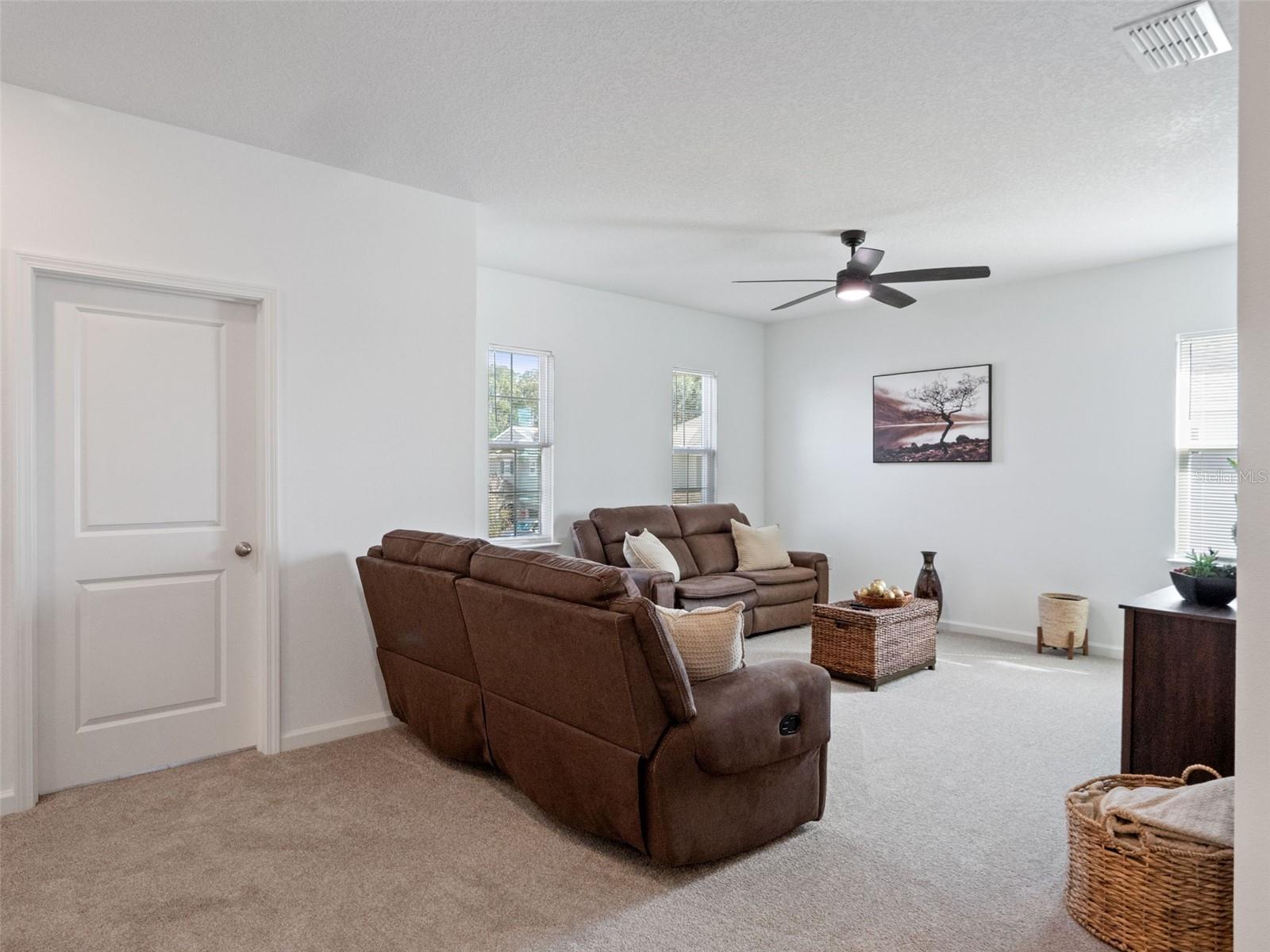 591 VIA BELLA CT, HOWEY IN THE HILLS, FL — photo 43