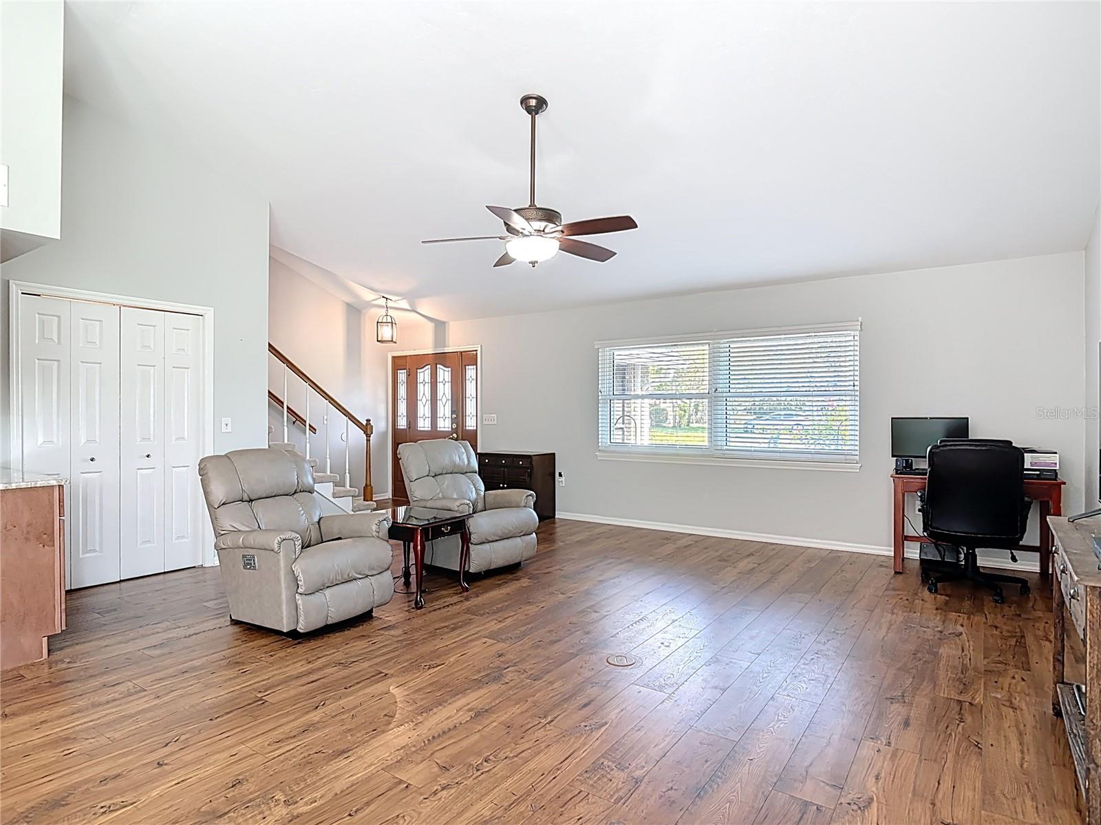 1807 VIRGINIA CT, TAVARES, FL — photo 9