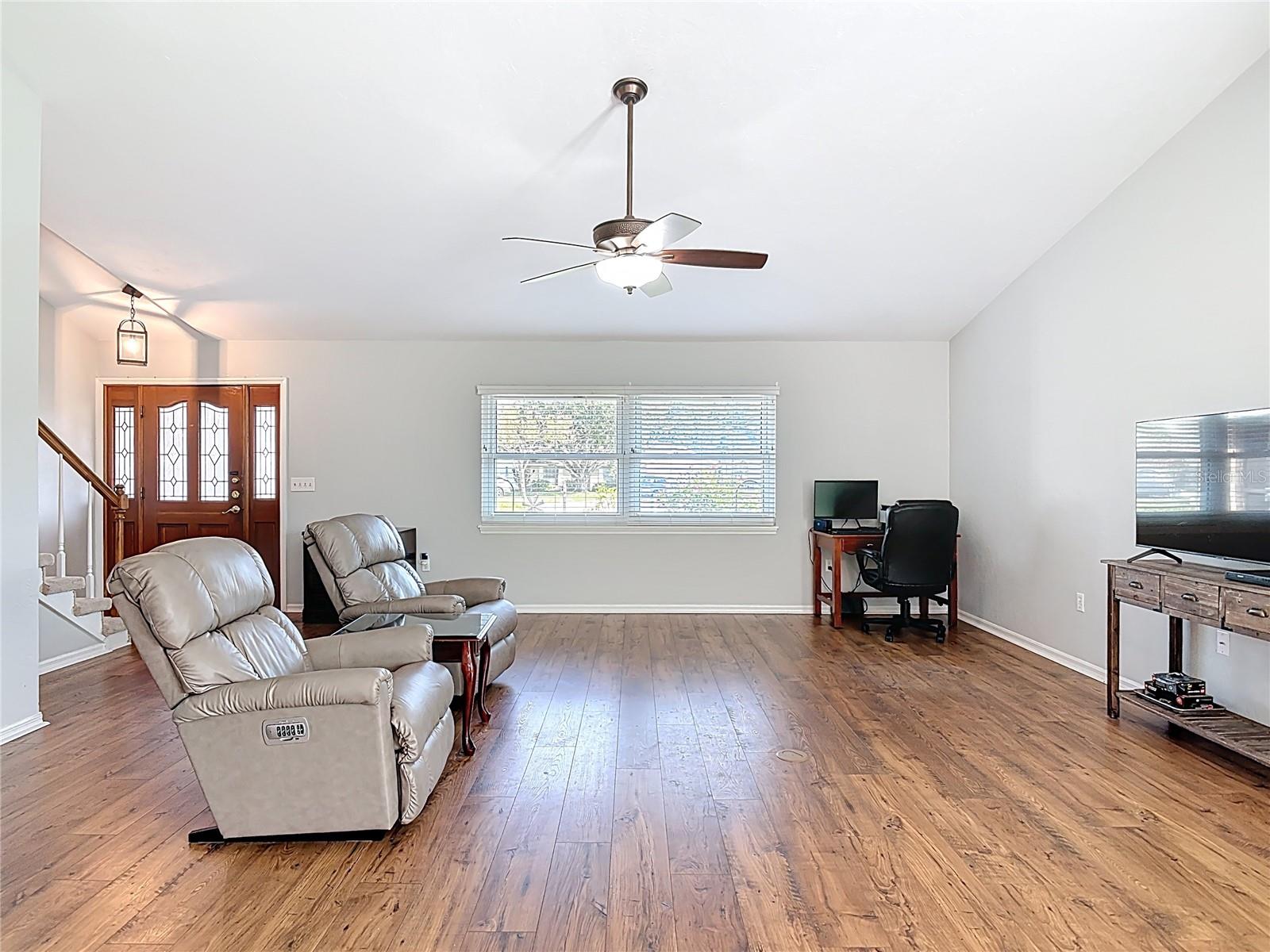 1807 VIRGINIA CT, TAVARES, FL — photo 13