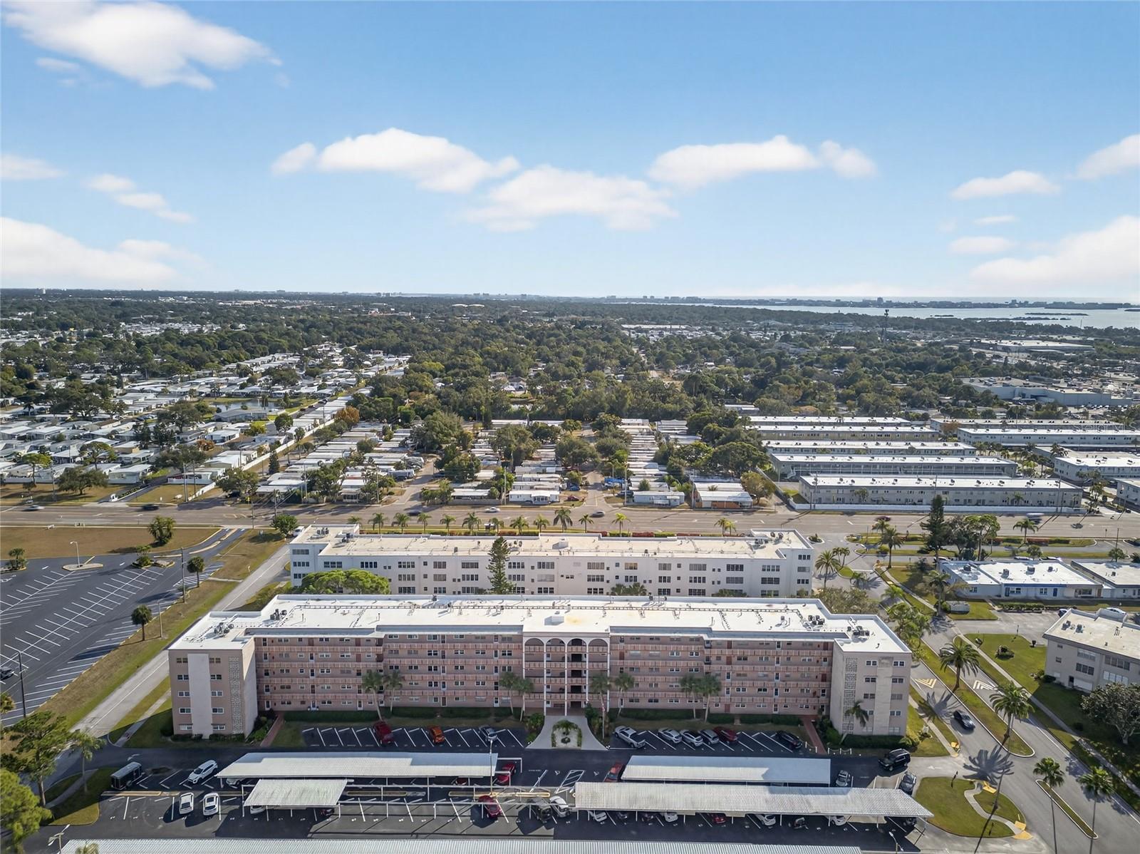5521 80TH ST N #511, ST PETERSBURG, FL — photo 2