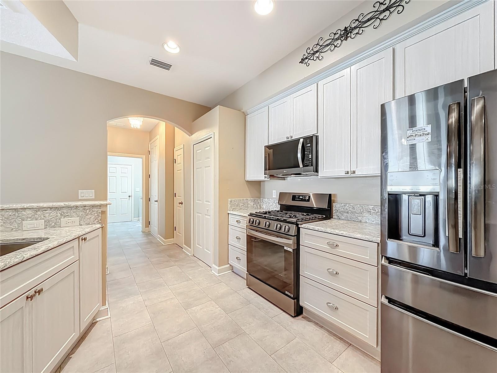 5510 CELEBRATION WAY, LEESBURG, FL — photo 11