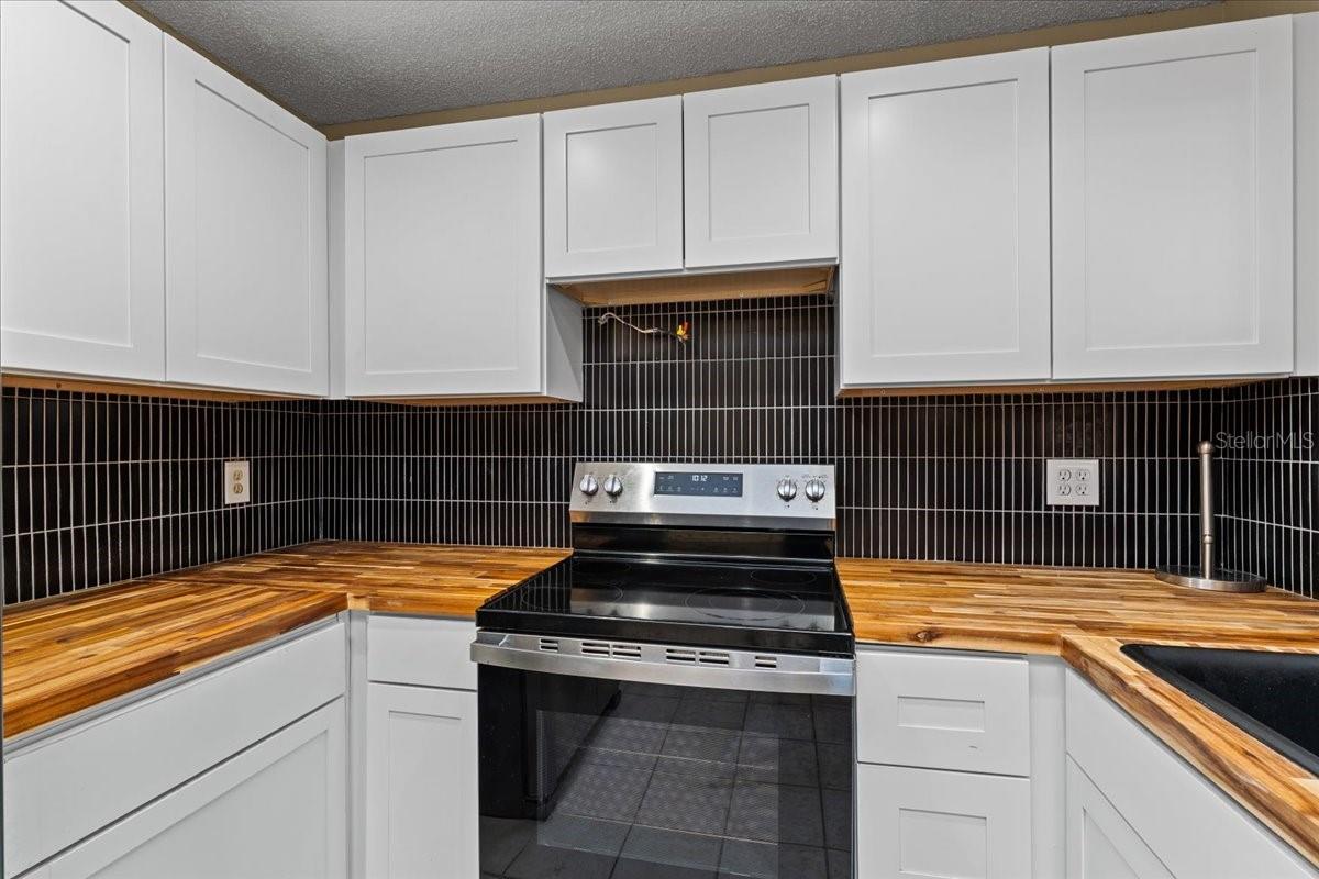 3701 MODESTO ST, NEW PORT RICHEY, FL — photo 9