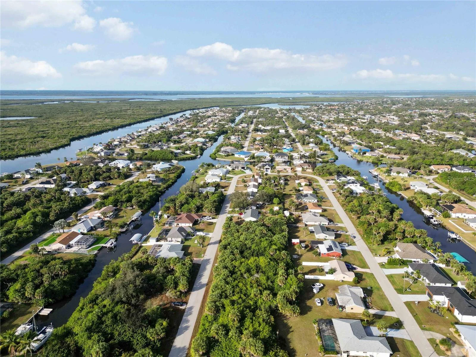 18707 ASHCROFT CIR, PORT CHARLOTTE, FL — photo 9