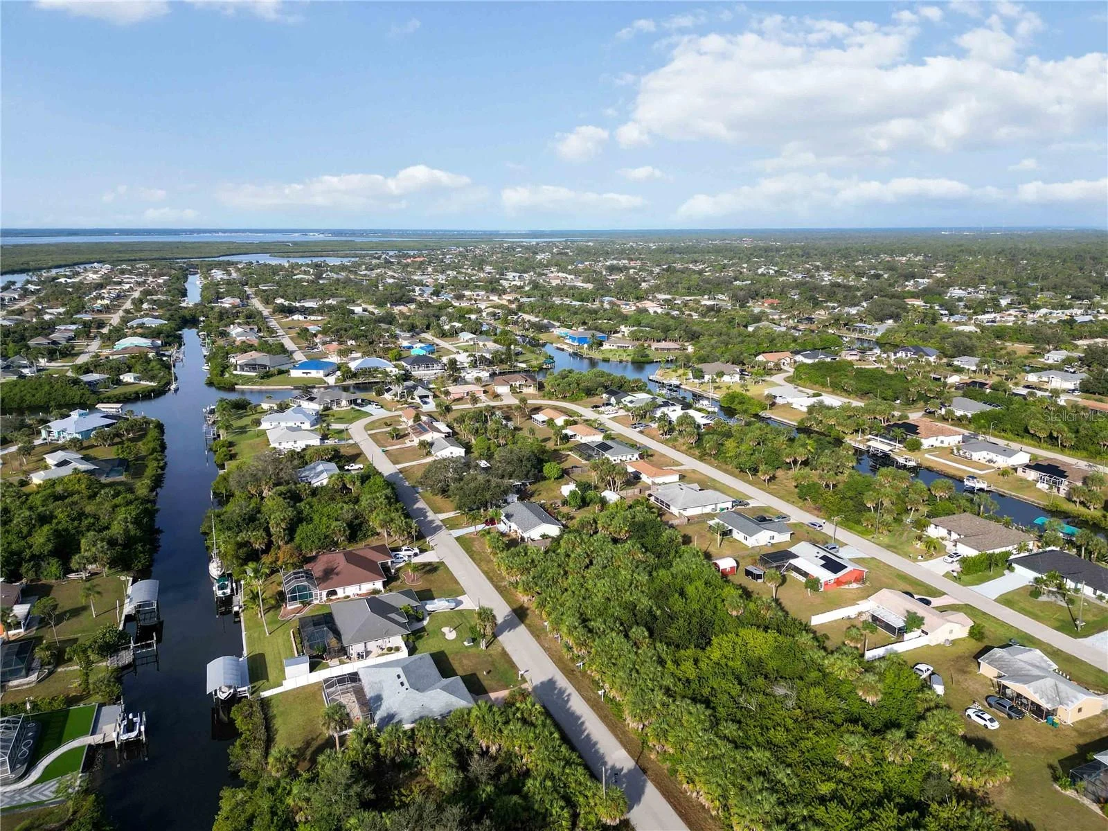 18707 ASHCROFT CIR, PORT CHARLOTTE, FL — photo 13