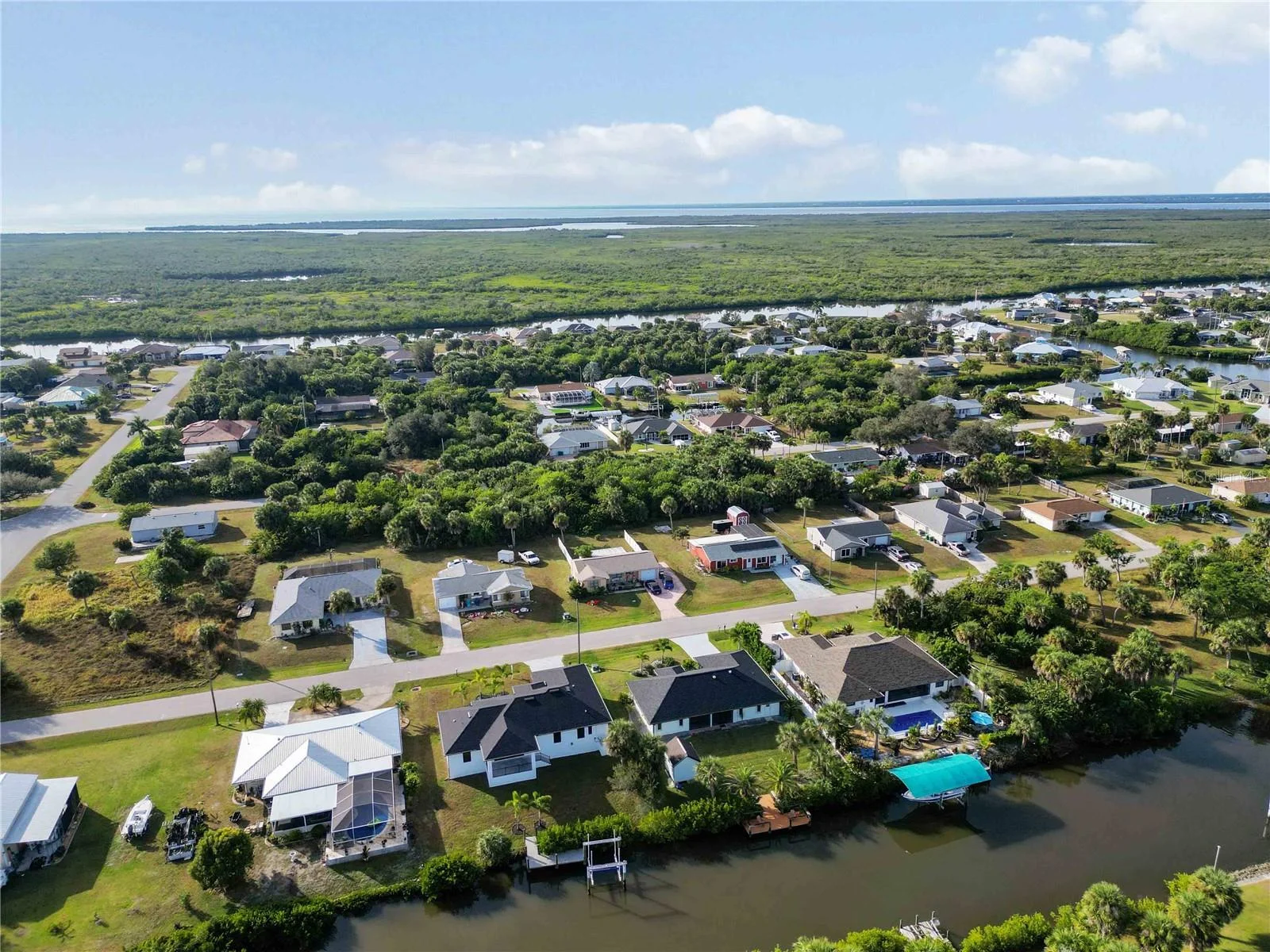 18707 ASHCROFT CIR, PORT CHARLOTTE, FL — photo 47