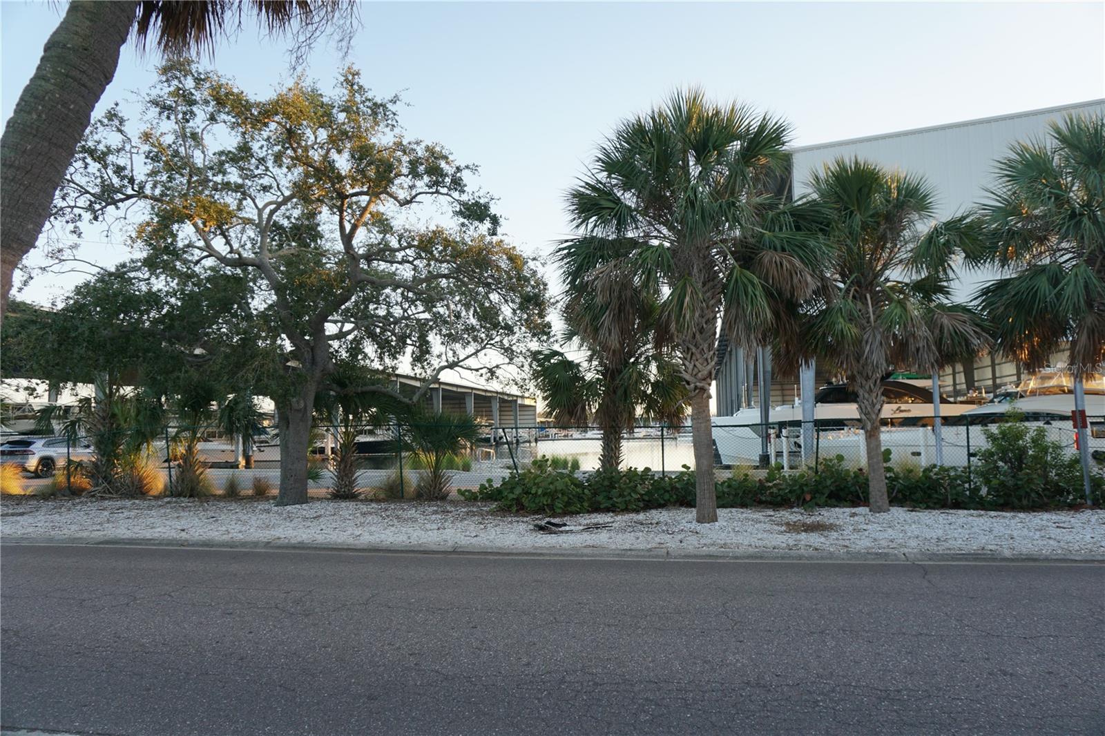 3753 46TH AVE S #12, ST PETERSBURG, FL — photo 27