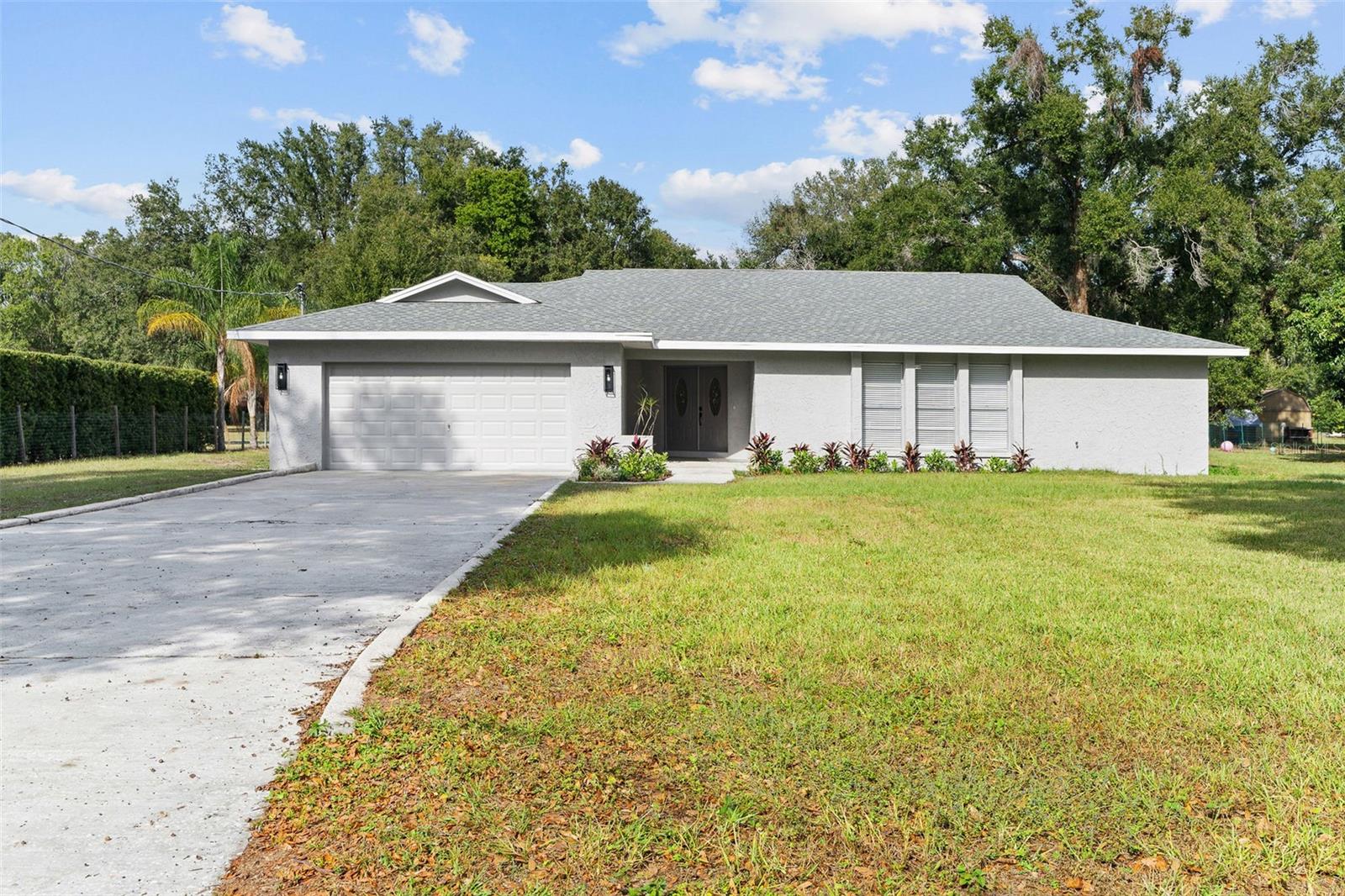 1106 HUMMINGBIRD LN, BRANDON, FL