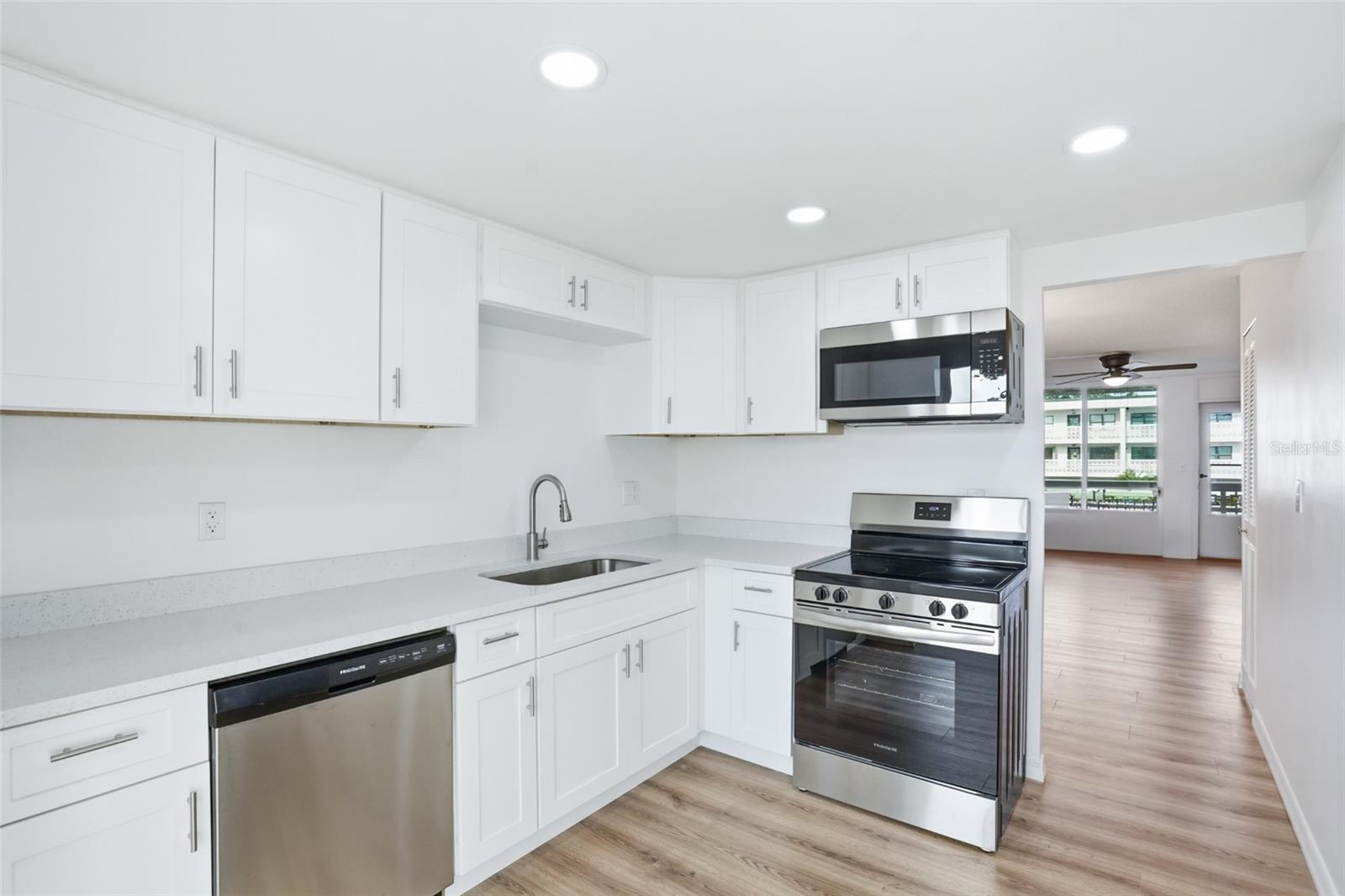 5095 BAY ST NE #210, ST PETERSBURG, FL — photo 11