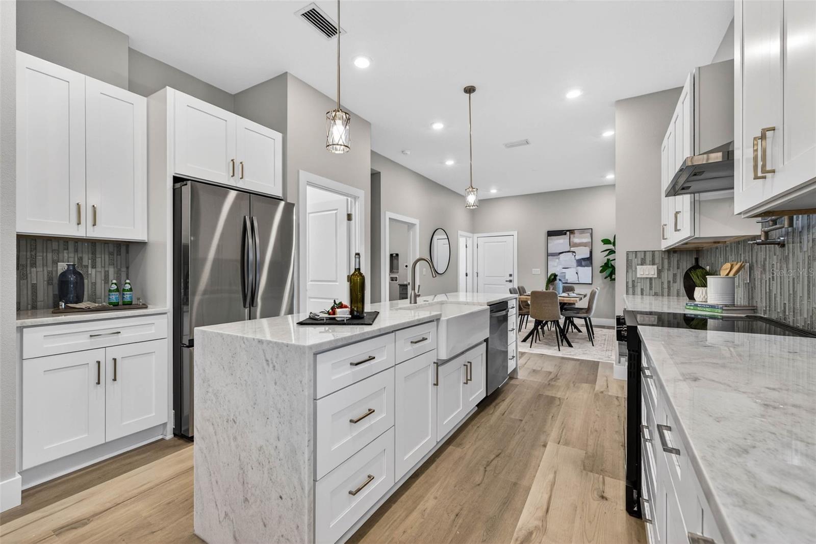 2540 34TH AVE N, ST PETERSBURG, FL — photo 7