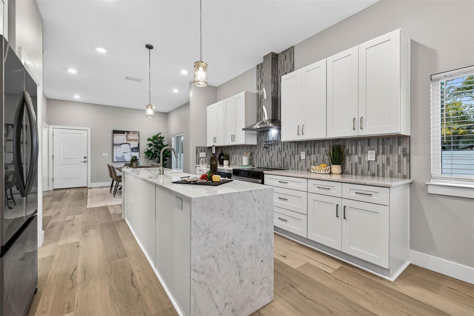 2540 34TH AVE N, ST PETERSBURG, FL — photo 8