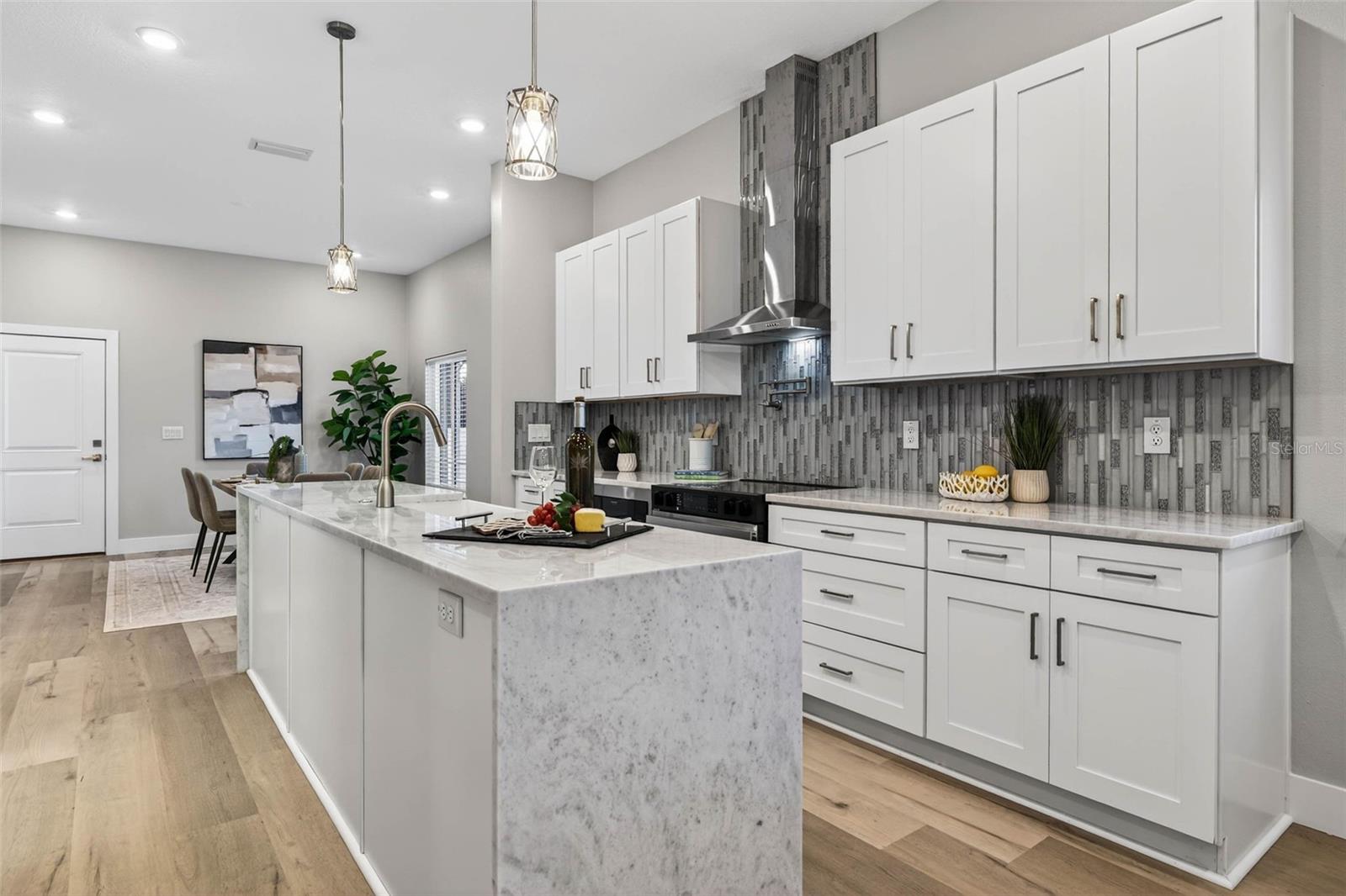2540 34TH AVE N, ST PETERSBURG, FL — photo 14