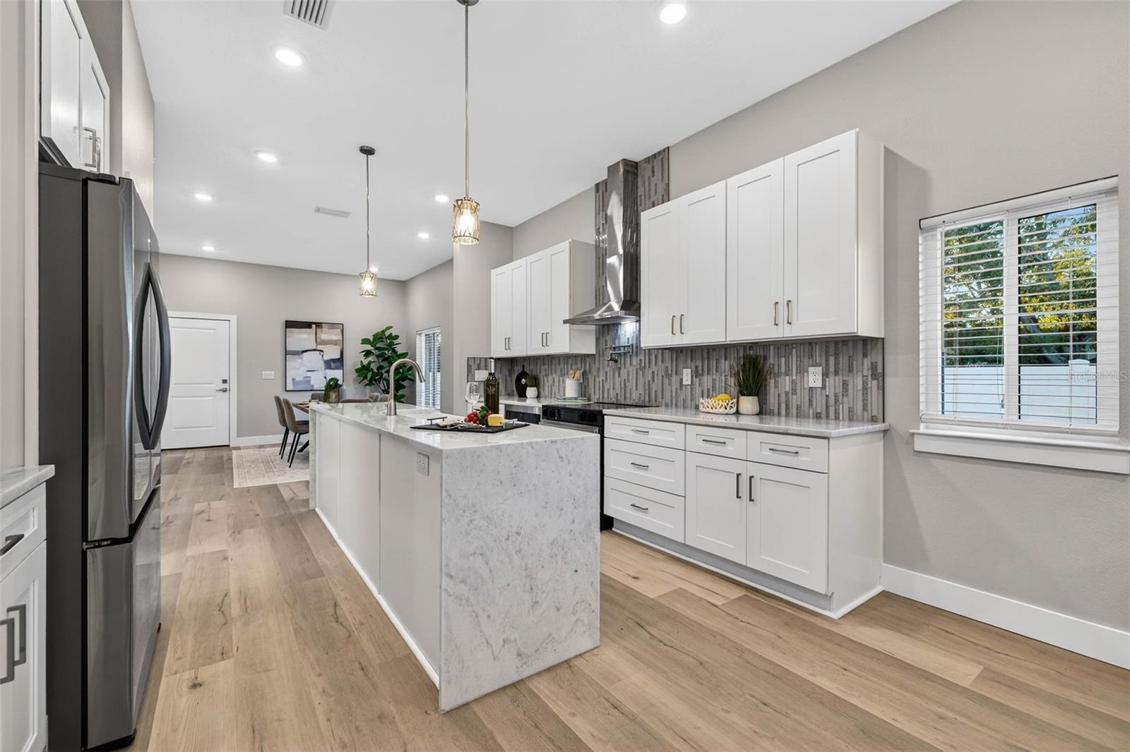 2540 34TH AVE N, ST PETERSBURG, FL — photo 15