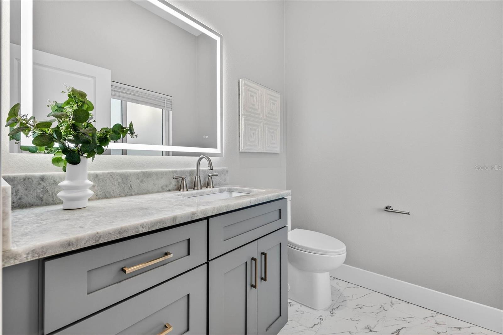 2540 34TH AVE N, ST PETERSBURG, FL — photo 19