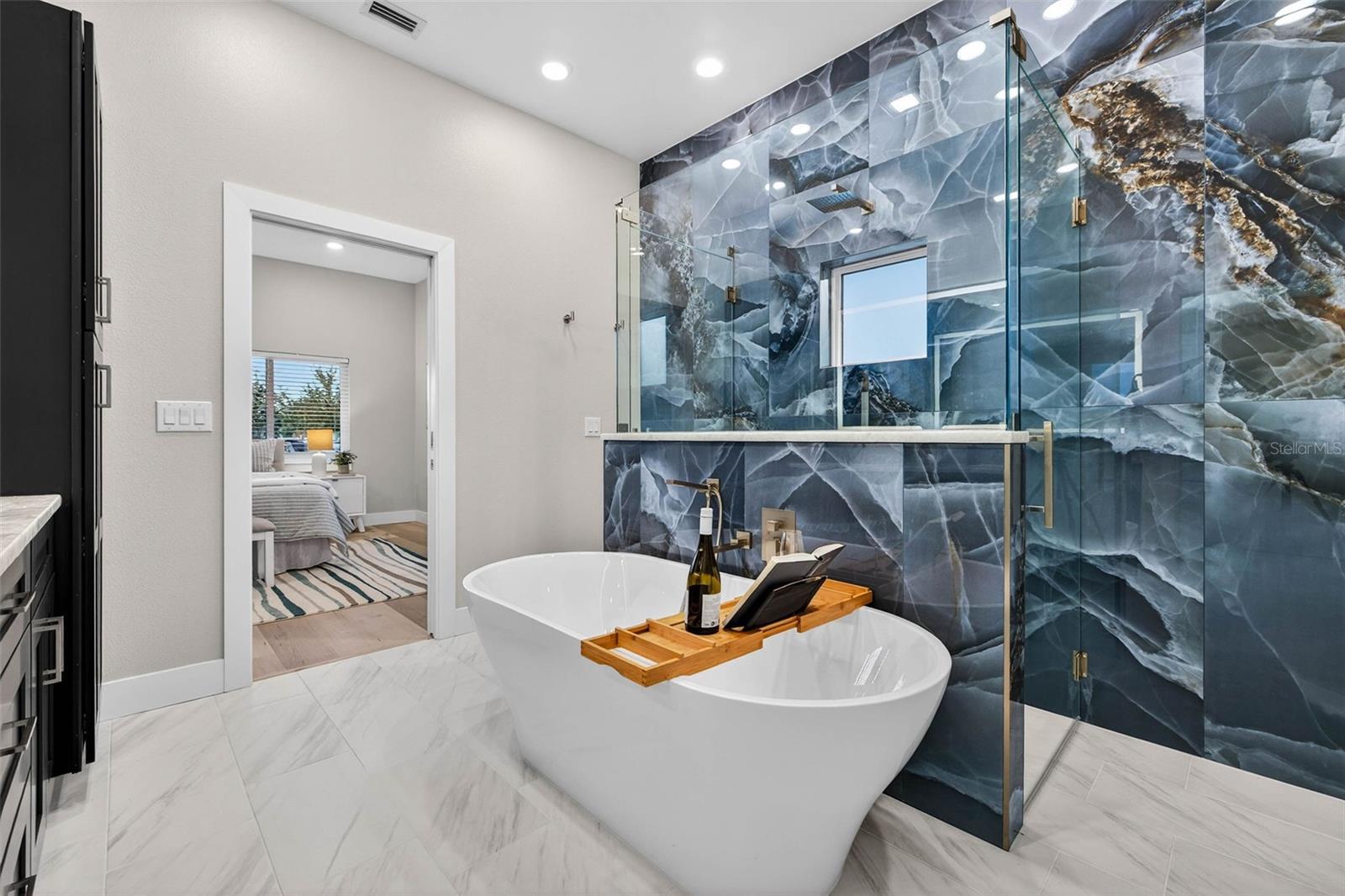 2540 34TH AVE N, ST PETERSBURG, FL — photo 23