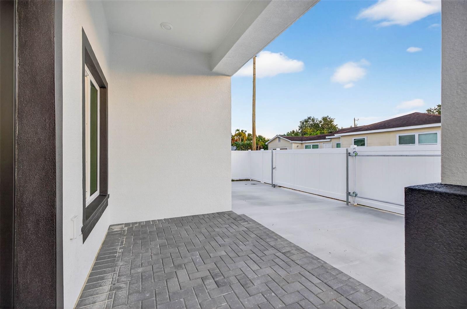 2540 34TH AVE N, ST PETERSBURG, FL — photo 42