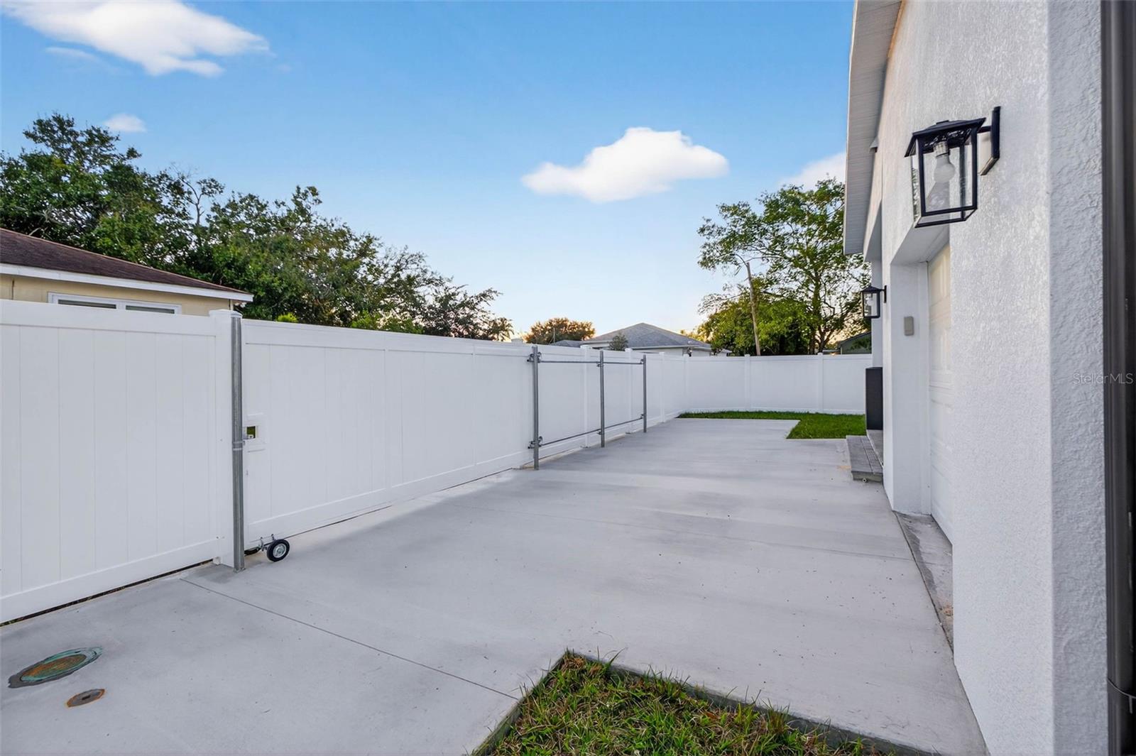 2540 34TH AVE N, ST PETERSBURG, FL — photo 43