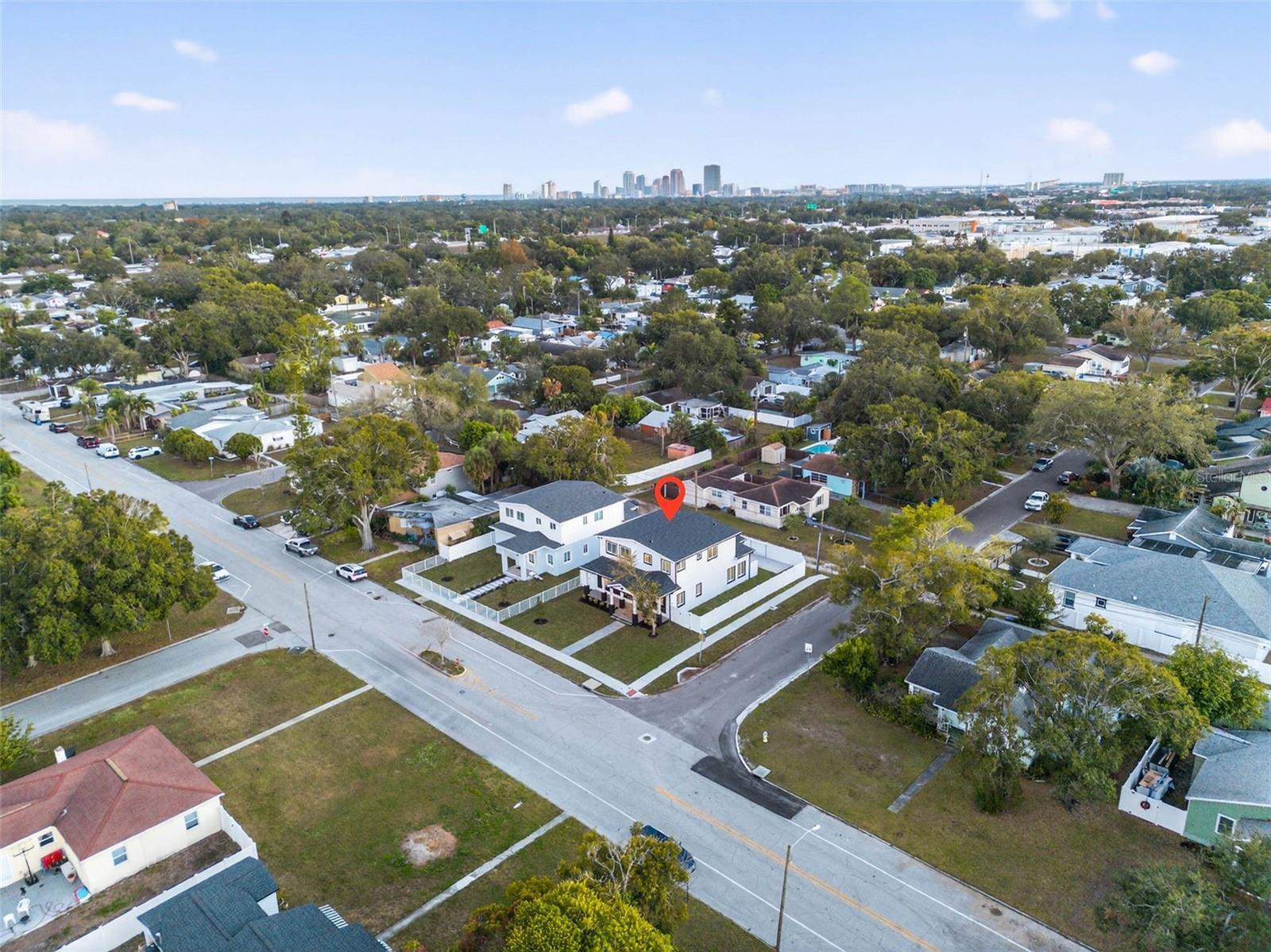 2540 34TH AVE N, ST PETERSBURG, FL — photo 46