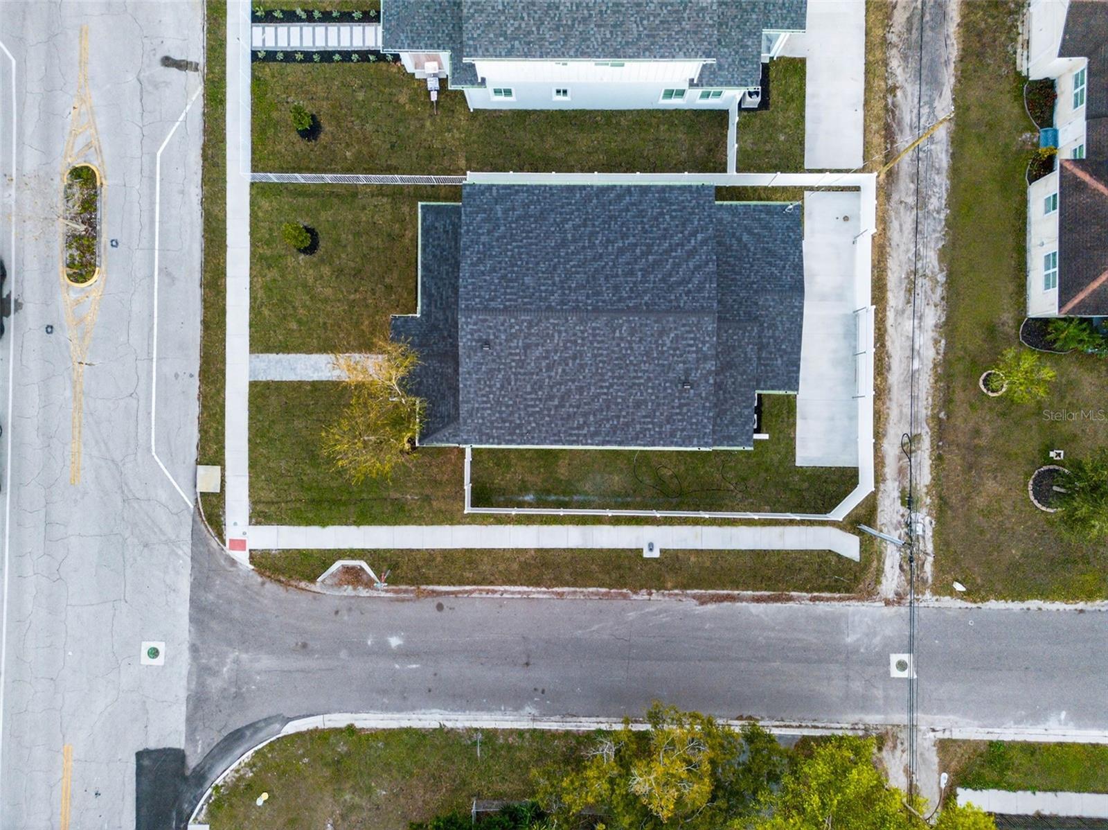 2540 34TH AVE N, ST PETERSBURG, FL — photo 48
