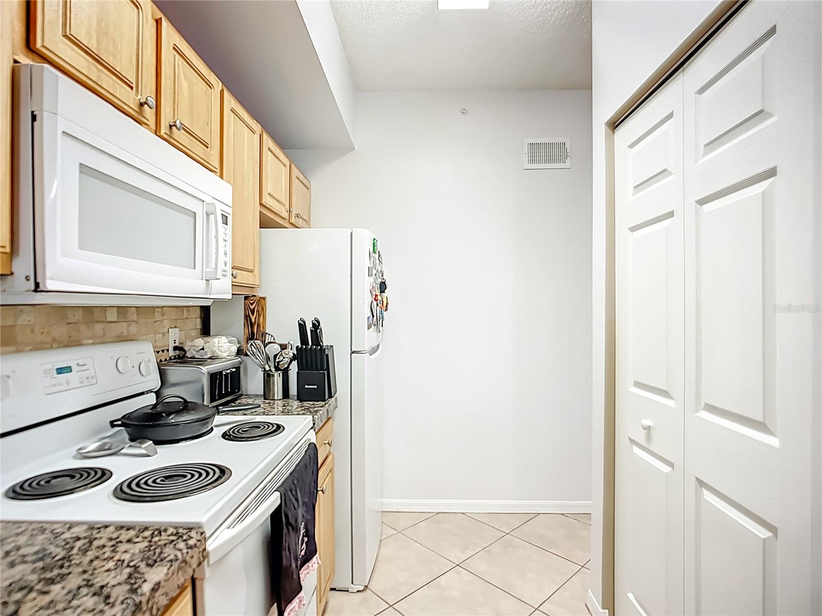 4990 BARALDI CIR #209, SARASOTA, FL — photo 7