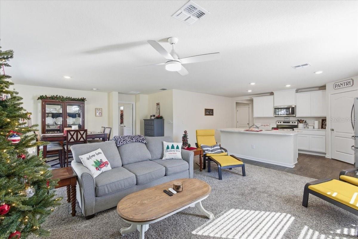 100 RYAN DR, PALM COAST, FL — photo 37
