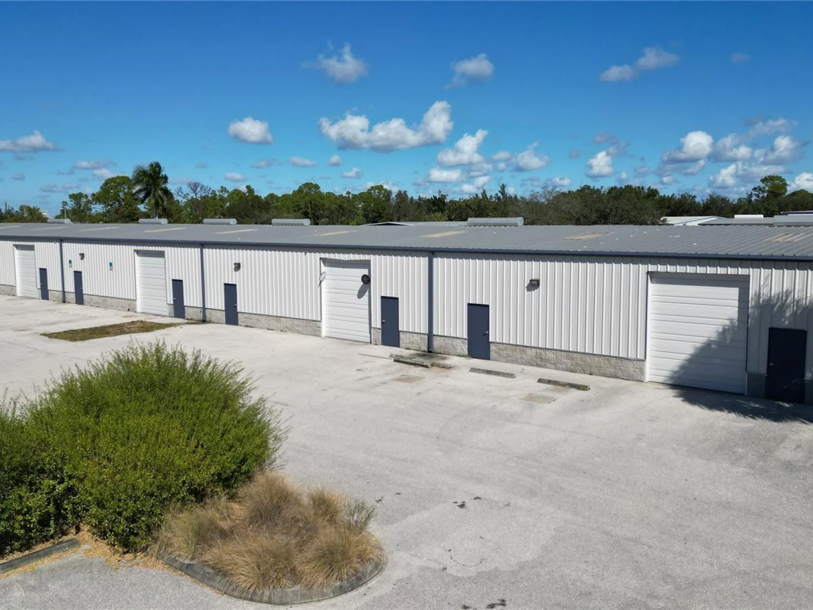 5469 WILLIAMSBURG DR, PUNTA GORDA, FL — photo 2