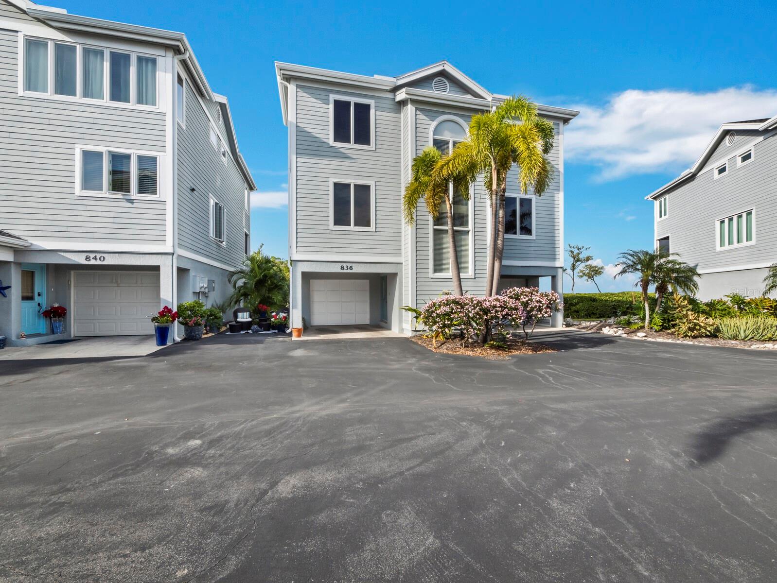 836 EVERGREEN WAY, LONGBOAT KEY, FL
