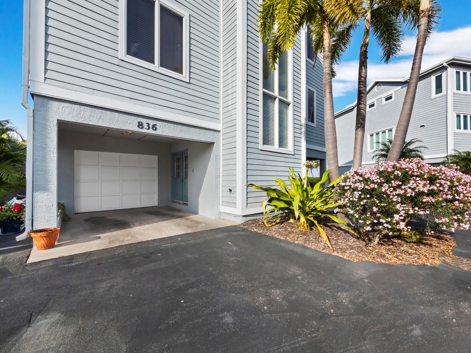 836 EVERGREEN WAY, LONGBOAT KEY, FL — photo 2