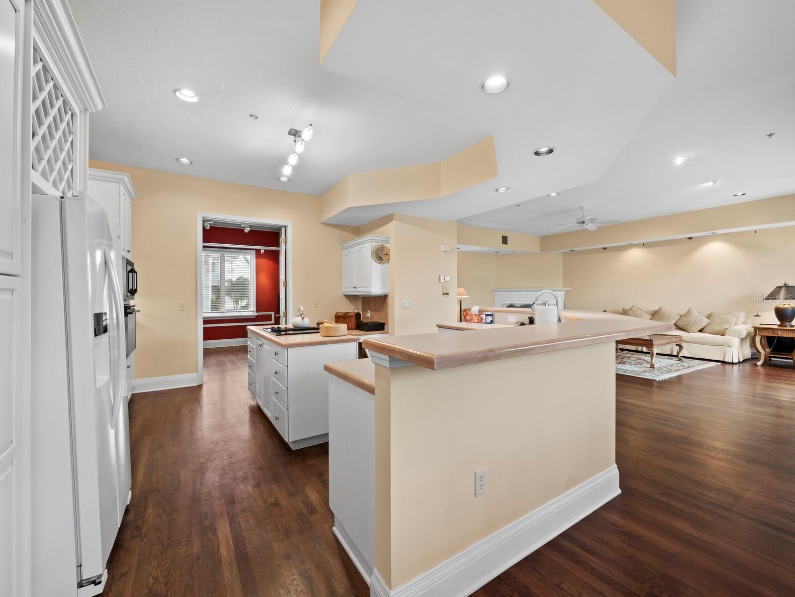 836 EVERGREEN WAY, LONGBOAT KEY, FL — photo 16