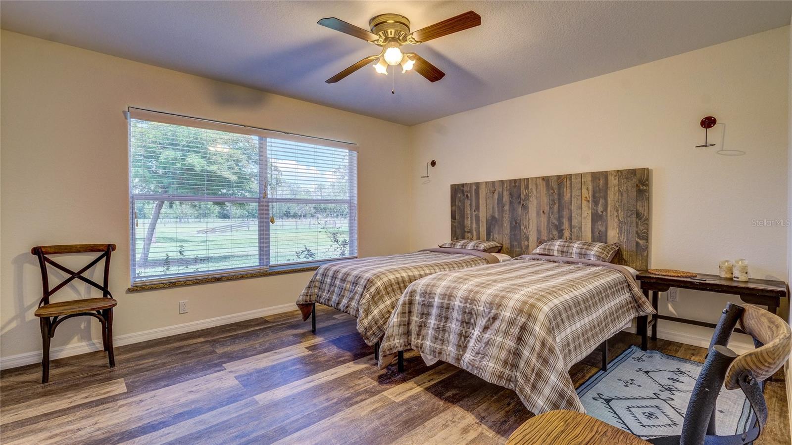 560 OAKFORD RD, SARASOTA, FL — photo 16