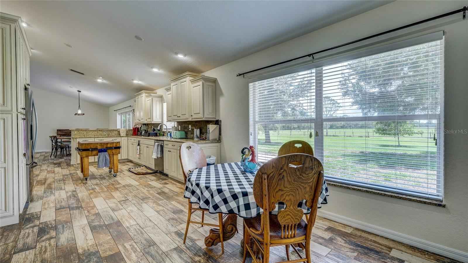 560 OAKFORD RD, SARASOTA, FL — photo 22