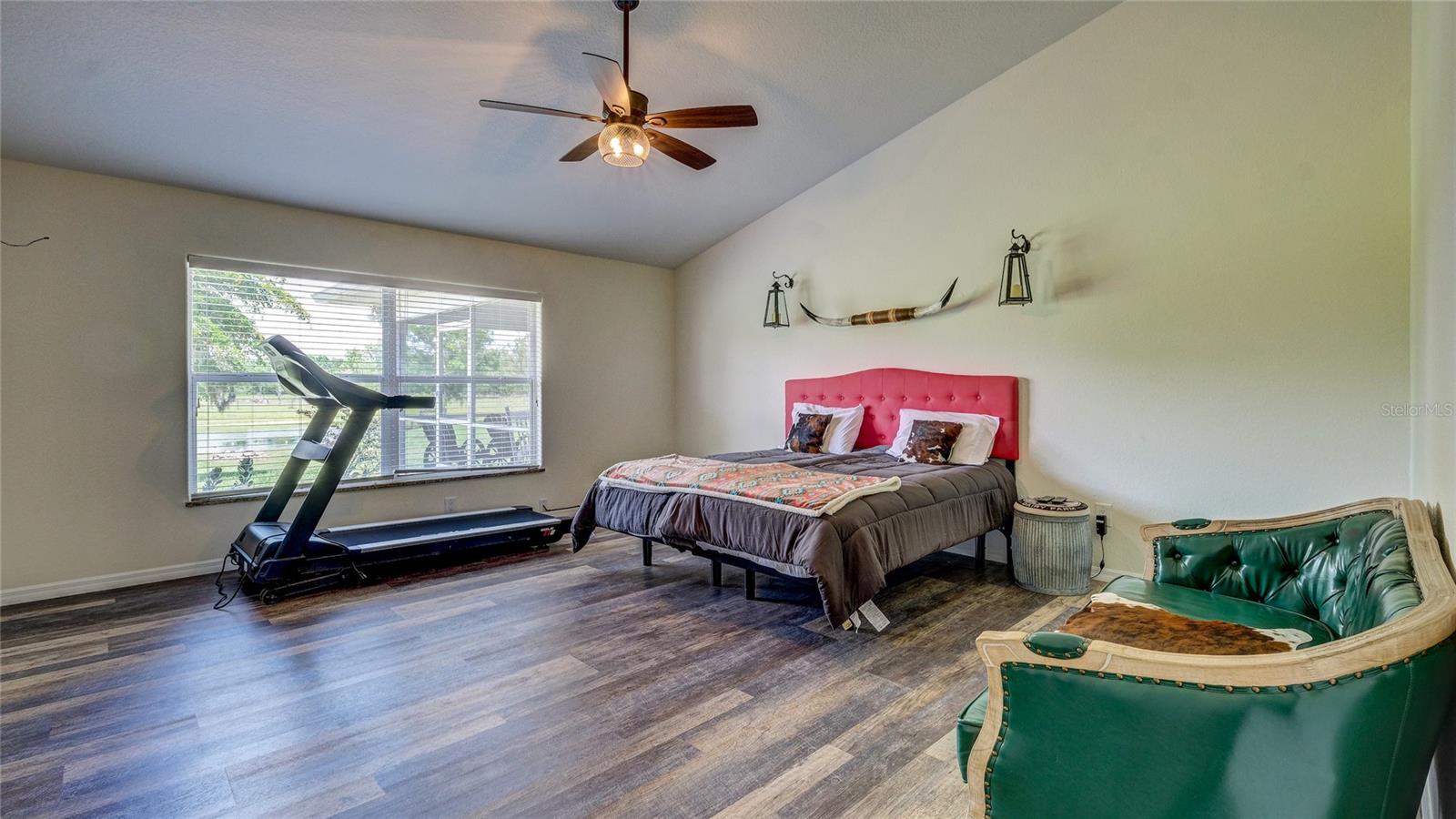 560 OAKFORD RD, SARASOTA, FL — photo 26