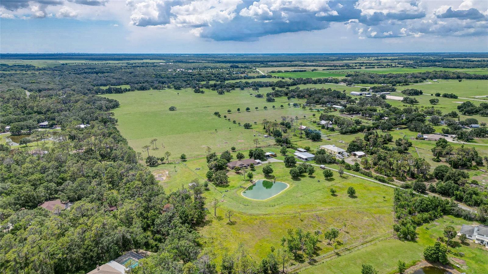 560 OAKFORD RD, SARASOTA, FL — photo 39