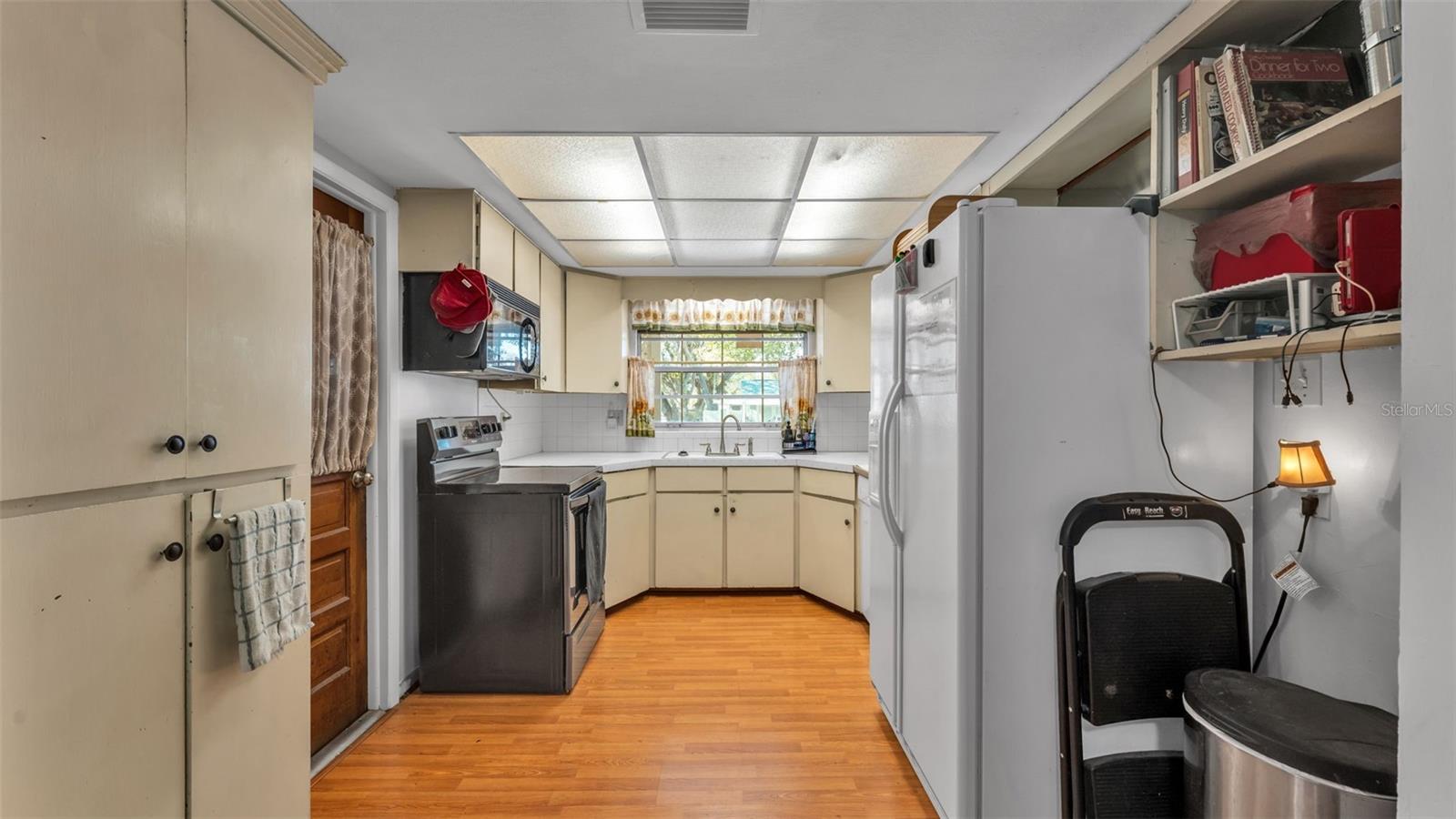 115 MORROW CIR, BRANDON, FL — photo 28