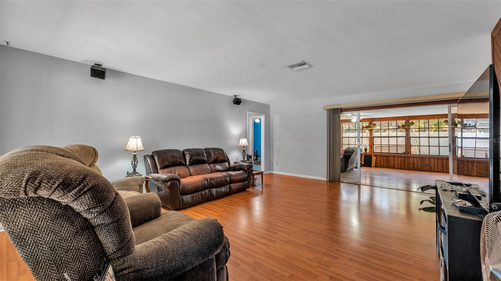 115 MORROW CIR, BRANDON, FL — photo 33