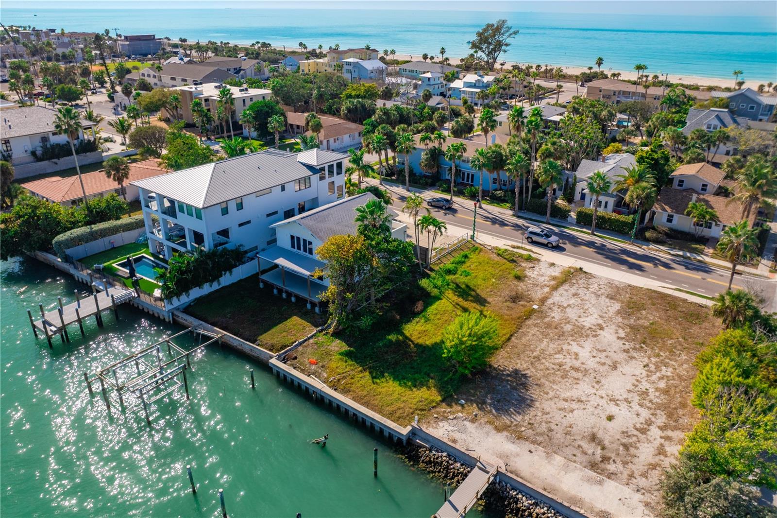 1805 PASS-A-GRILLE WAY, ST PETE BEACH, FL