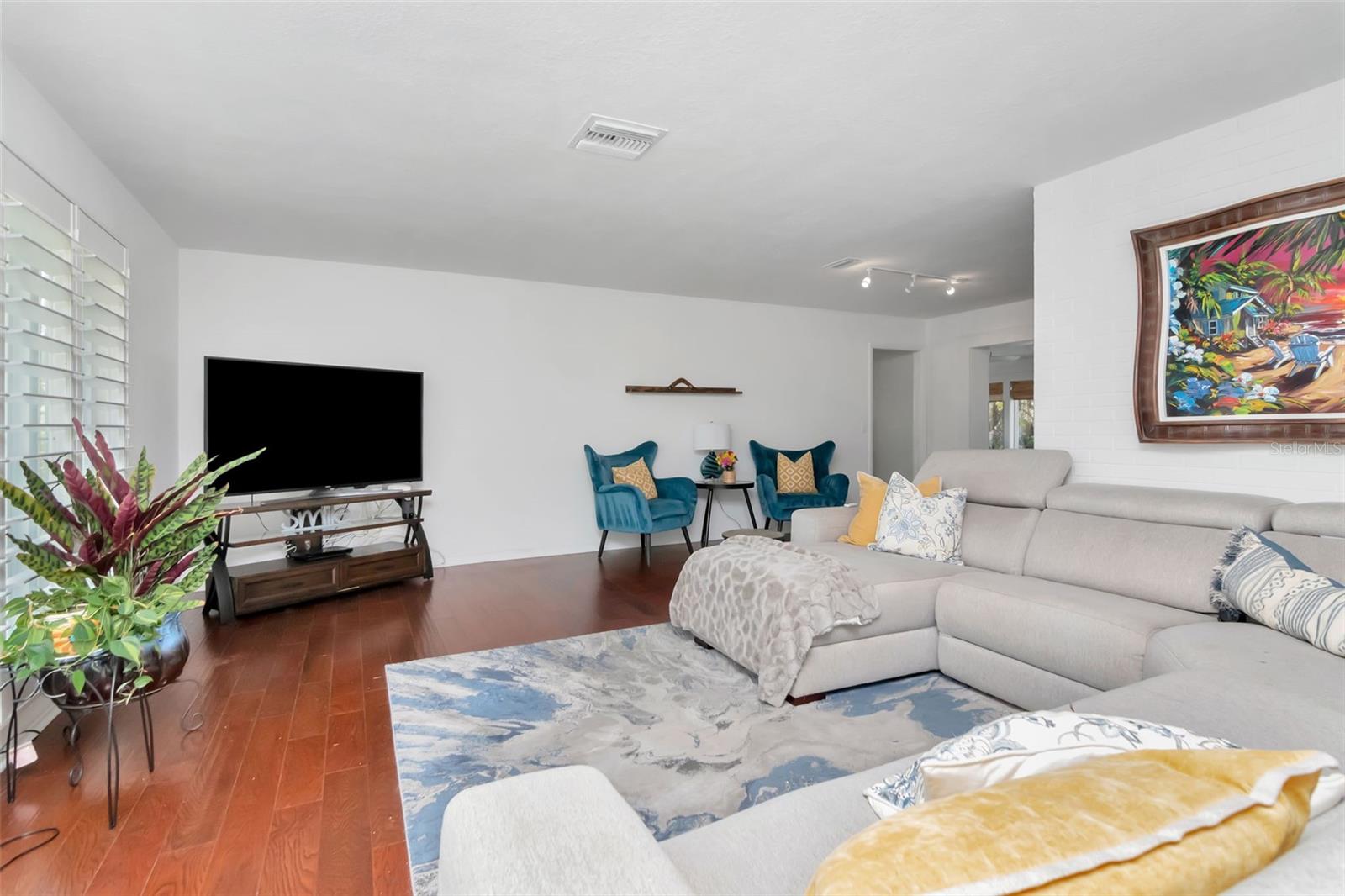 3991 38TH WAY S, ST PETERSBURG, FL — photo 3