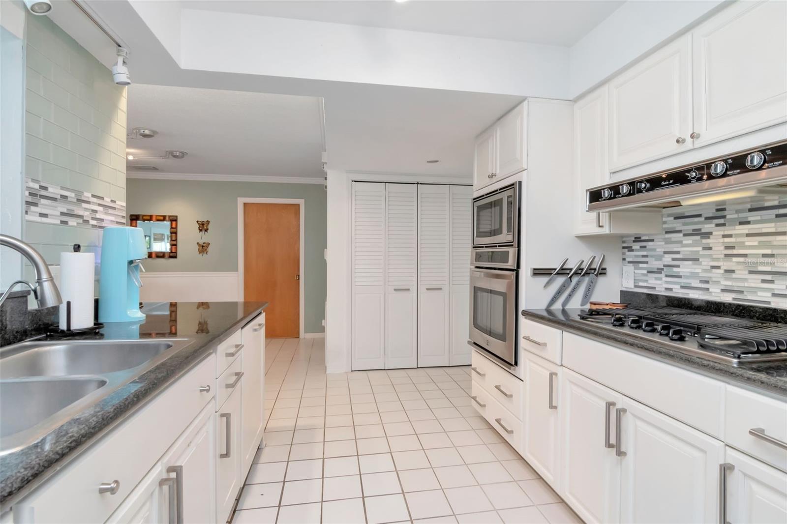 3991 38TH WAY S, ST PETERSBURG, FL — photo 7