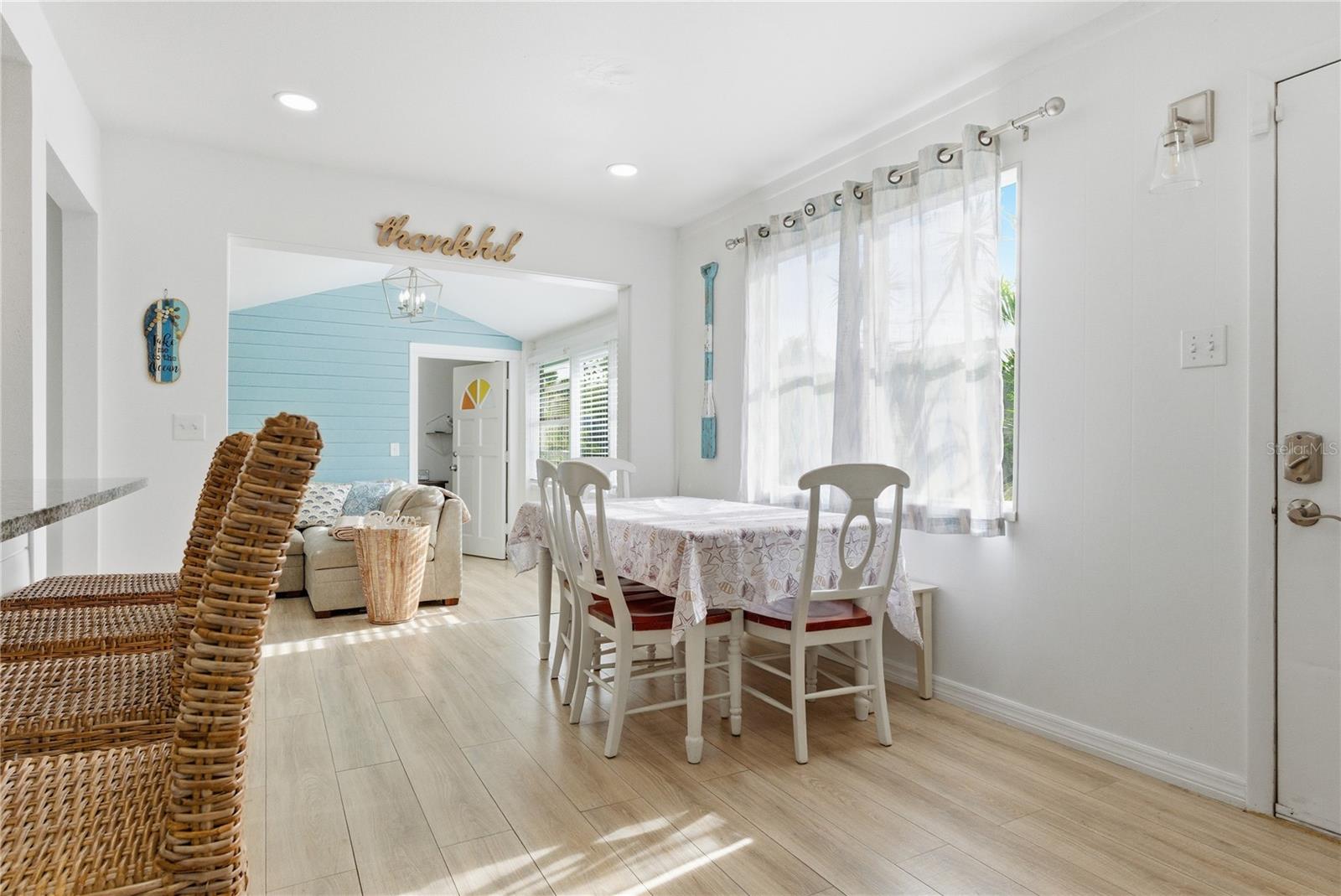 1249 ESSEX DR N, ST PETERSBURG, FL — photo 5