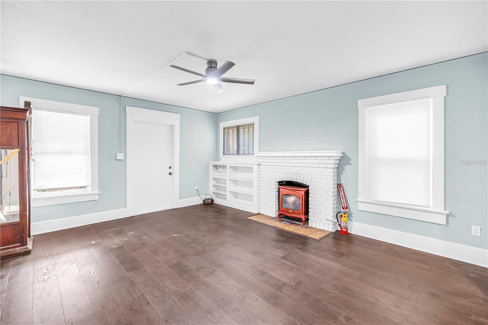 1012 GRANVILLE CT N, ST PETERSBURG, FL — photo 5