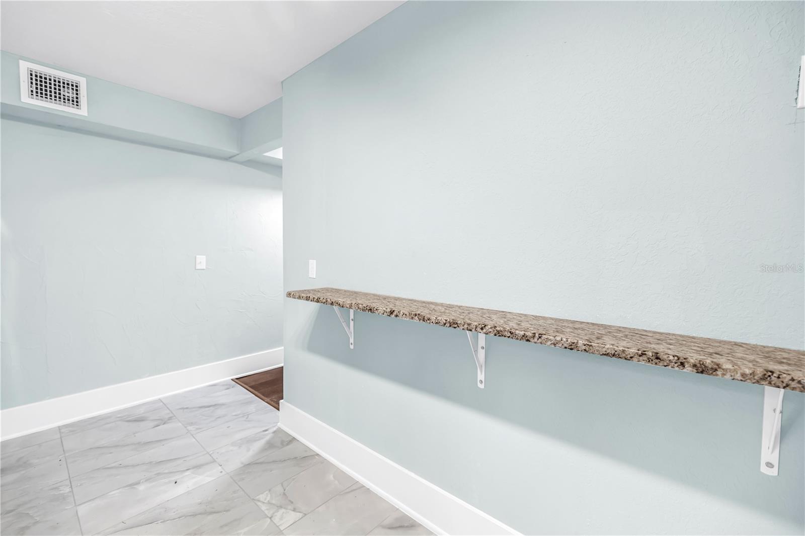 1012 GRANVILLE CT N, ST PETERSBURG, FL — photo 10