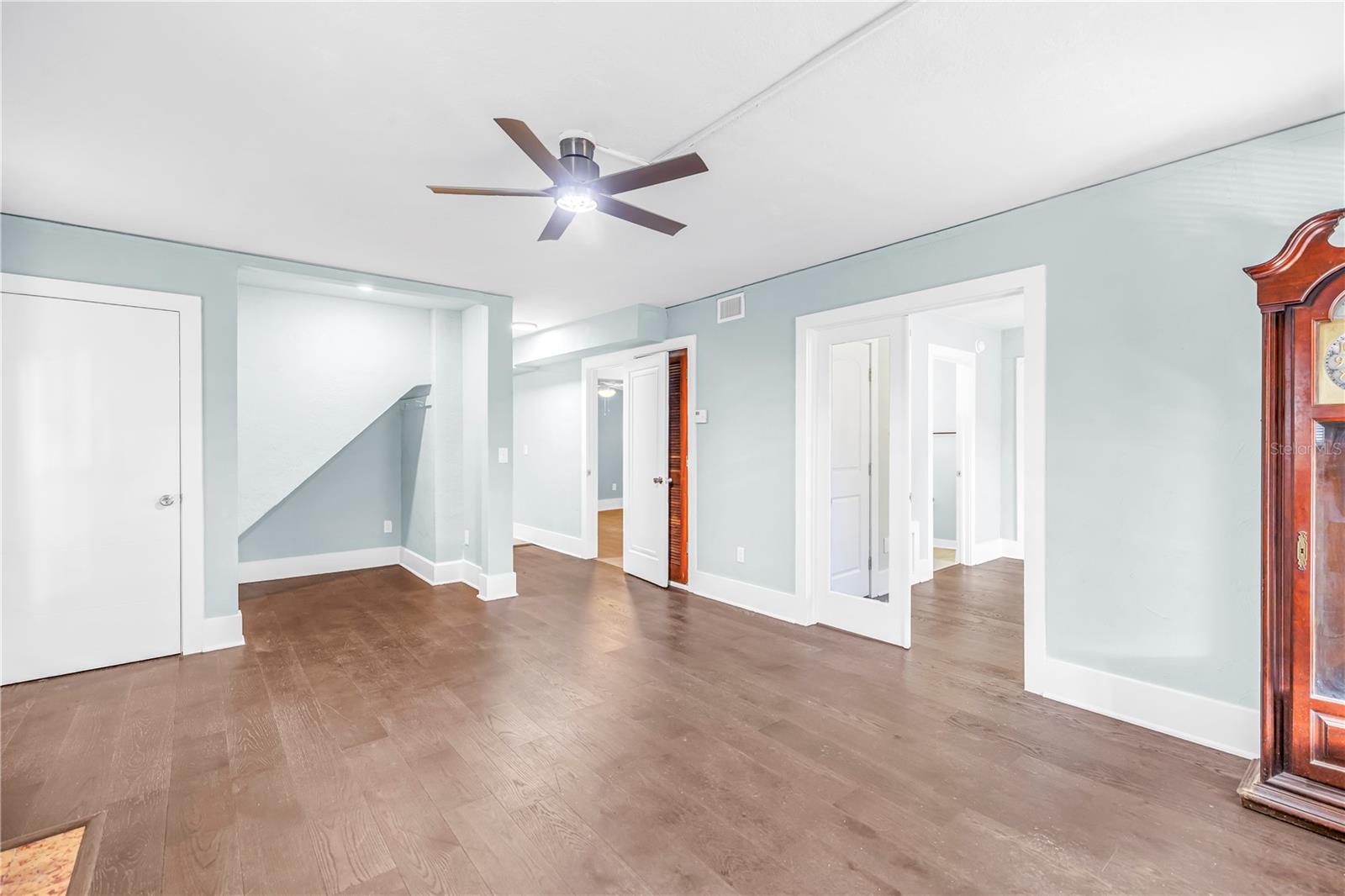 1012 GRANVILLE CT N, ST PETERSBURG, FL — photo 11