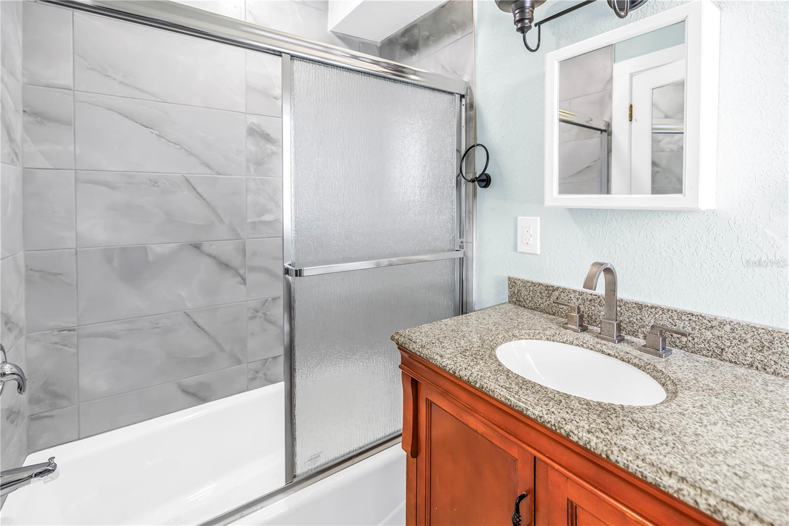 1012 GRANVILLE CT N, ST PETERSBURG, FL — photo 16