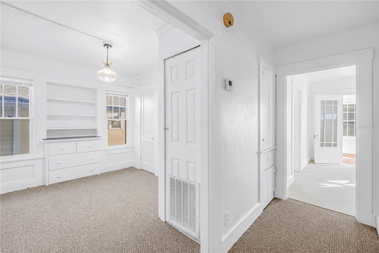 1012 GRANVILLE CT N, ST PETERSBURG, FL — photo 24
