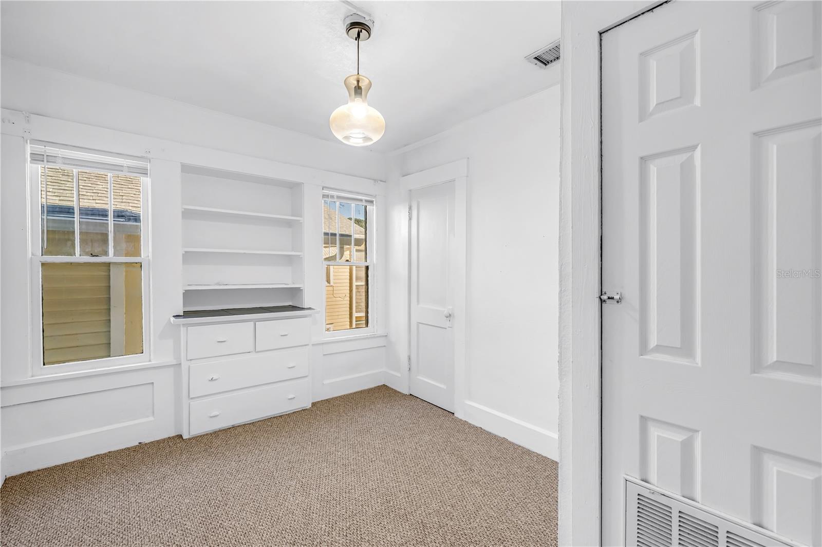 1012 GRANVILLE CT N, ST PETERSBURG, FL — photo 25