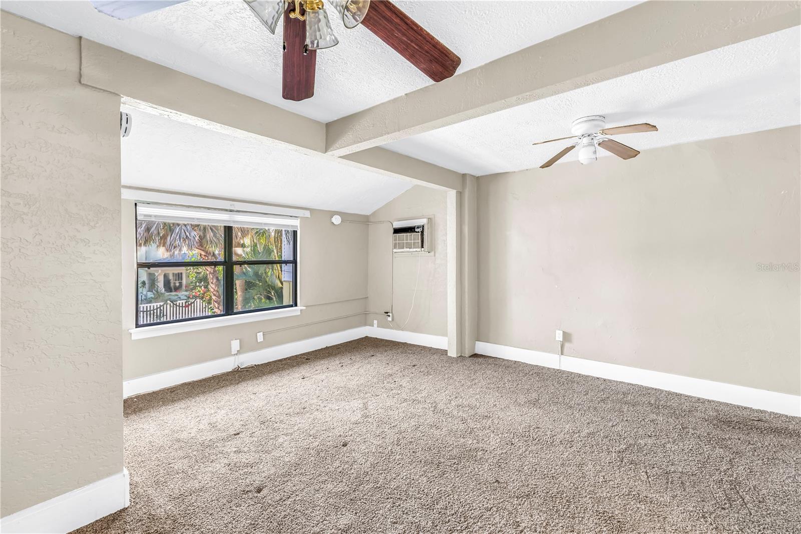1012 GRANVILLE CT N, ST PETERSBURG, FL — photo 38